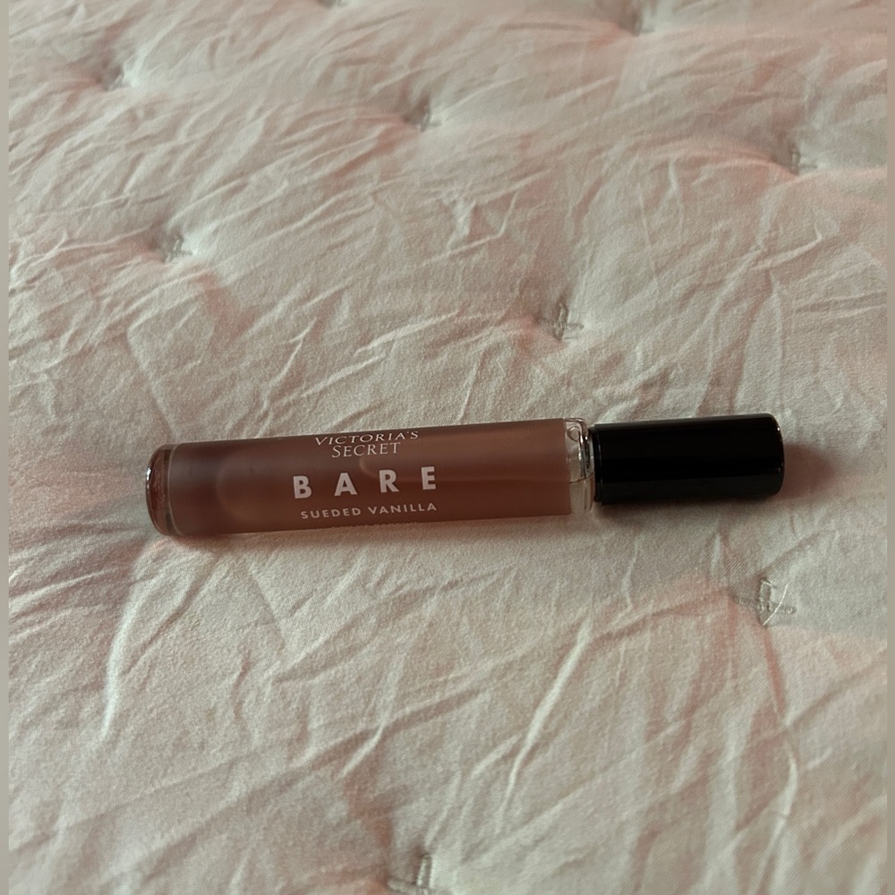 Victoria's Secret Bare Sueded Vanilla Rollerball